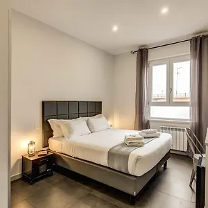 Gasthof Floor 6 Boutique Rooms By Dot Suites